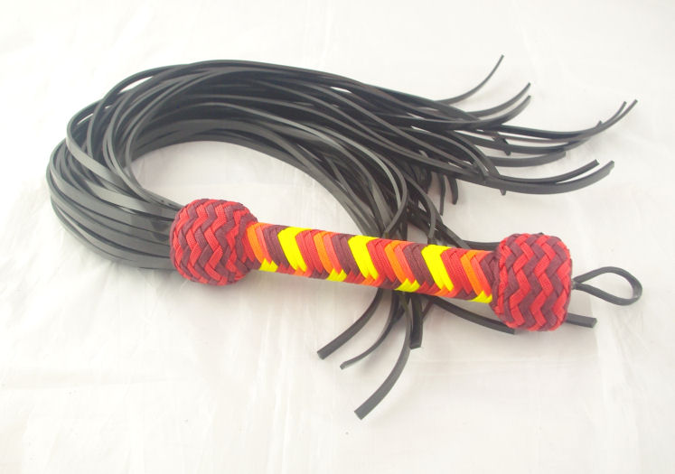 Heavy Stiff Rubber Falls Flogger - Click Image to Close