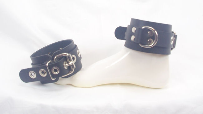 Black Leather Ankle Restraints with Roller Buckle Black Leather Ankle Restraints with Roller Buckle