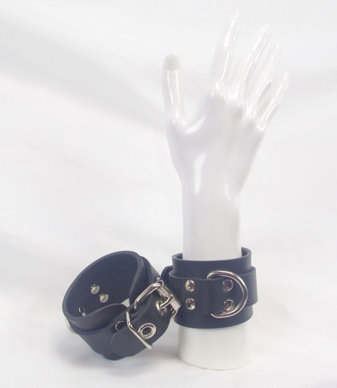 Black Leather Wrist Restraints with Rolling Buckle Black Leather Wrist Restraints with Rolling Buckle