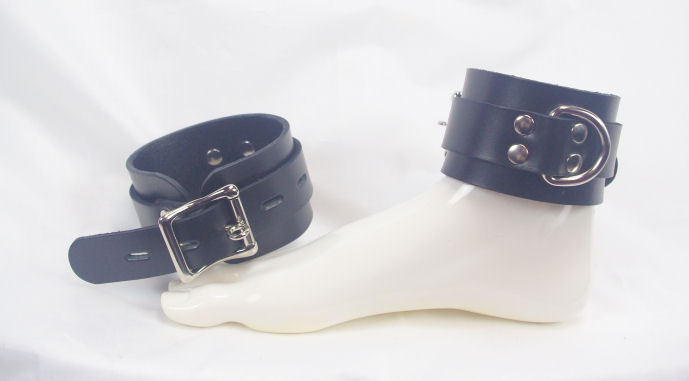 Black Leather Locking Buckle Ankle Restraints - Click Image to Close