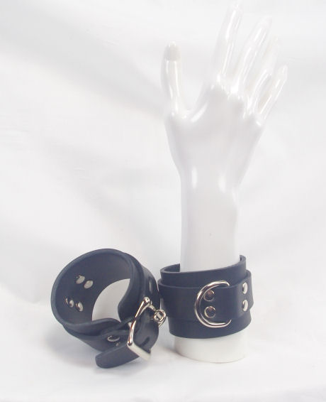 Black Leather Locking Buckle Wrist Restraints - Click Image to Close